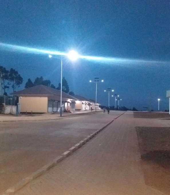 龙潭区非洲科特迪瓦太阳能路灯工程